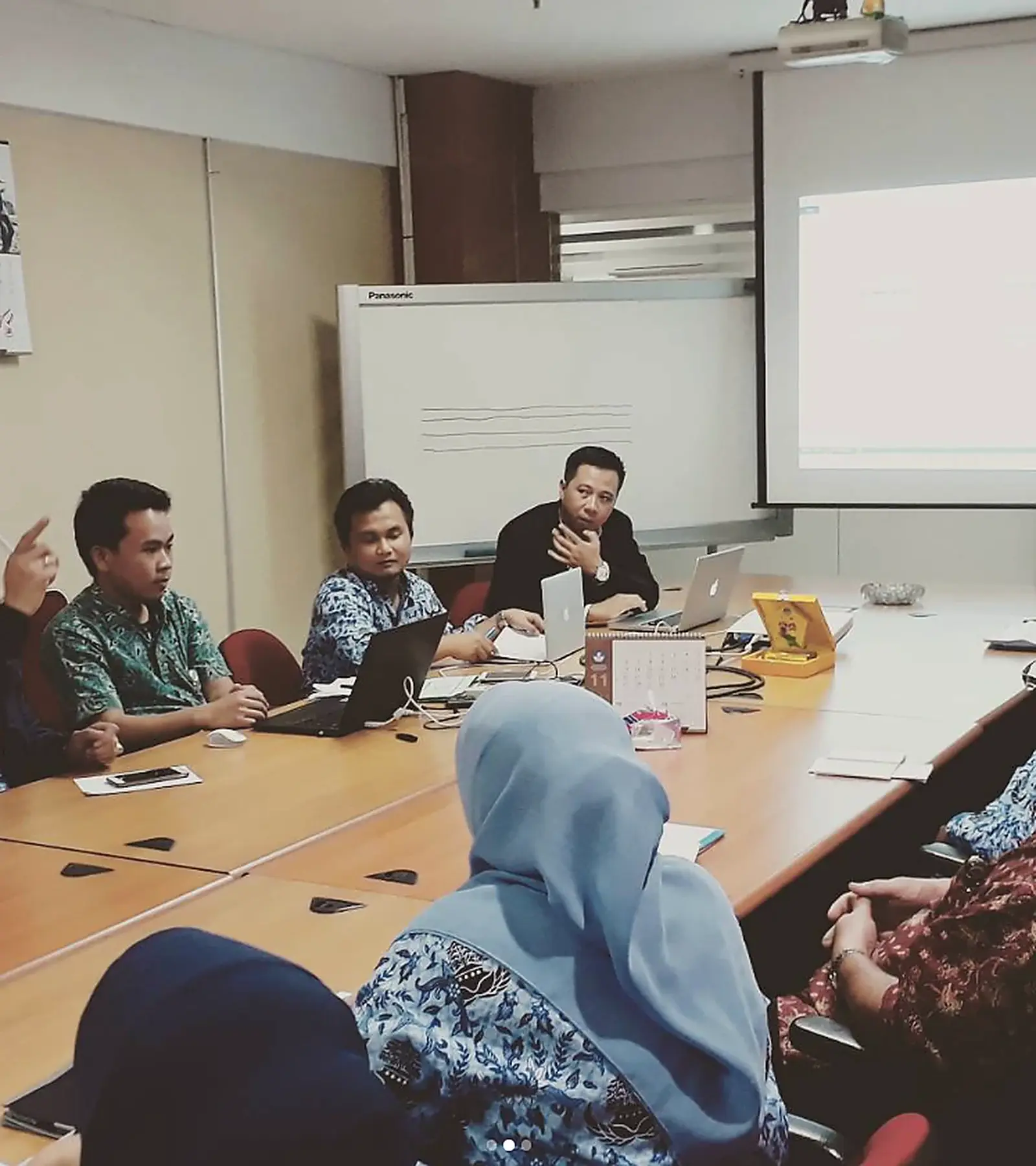 Sesi training PT Visuda Karya Sejati